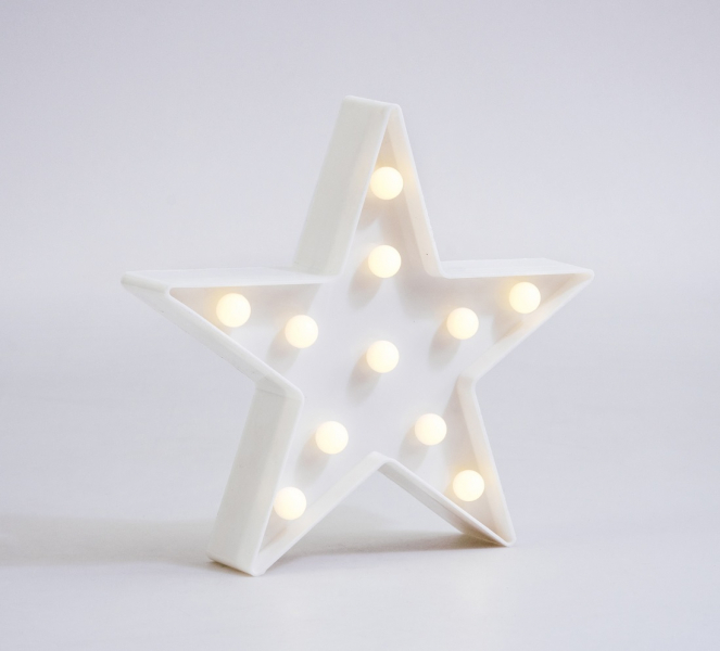 LED Ziemassvētku gaismeklis - zvaigzne / Ziemassvētku dekors / 2 х АА baterijas / silti balta / 19-433