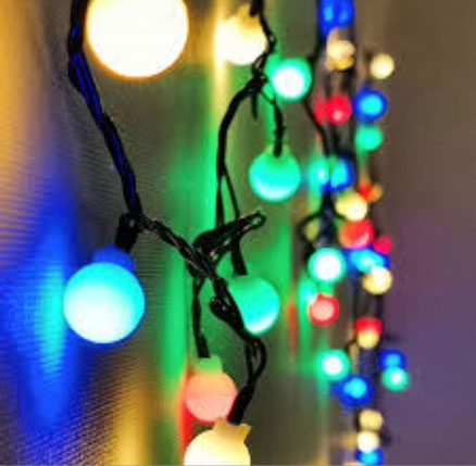 LED Christmas garland - balls / IP20 / 5,5m / Batteries 3xAA / 50 diodes / Multi-colored / 19-396 / 4752233007177